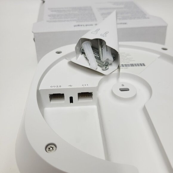 Eero PoE 6 Dual-band 1.6 Gbps Wi-Fi Hotspot Modem - T010001 - Picture 5 of 11